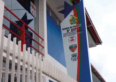 Filha é condenada a 15 anos de prisão por matar o pai a facadas em Manaus