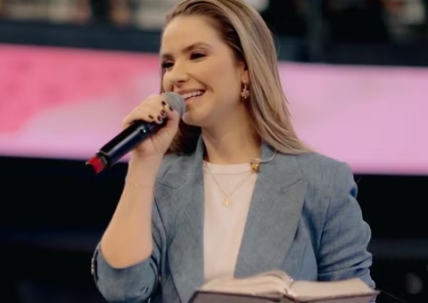 Camila Campos, cantora diagnosticada com câncer, agradece corrente de oração