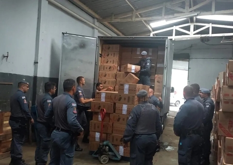Polícia faz maior apreensão de cigarros ilegais da história do Brasil