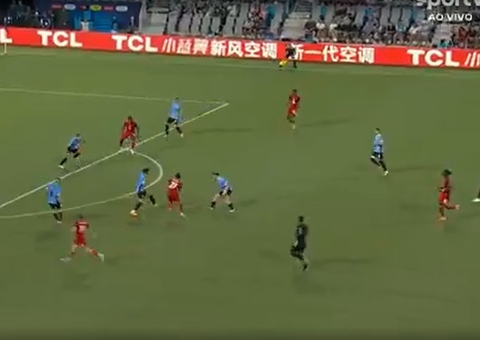 Nos pênaltis, Uruguai vence Canadá 