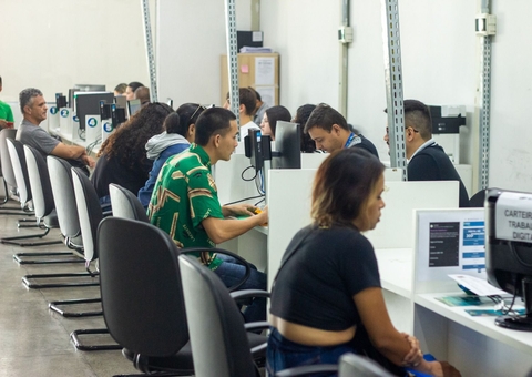 Copeira e mais: Sine Amazonas divulga mais de 90 vagas de emprego para terça