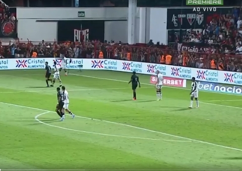 Vasco vence Atlético-GO e garante quarta vitória pelo Brasileirão