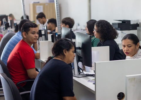 De estoquista a saladeira: Sine Amazonas divulga 88 vagas de emprego para quinta