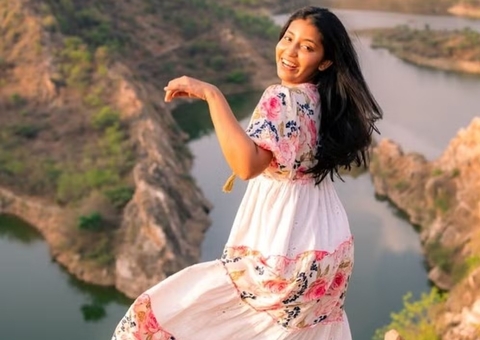 Gravando vídeo, influenciadora de viagens morre ao cair de cachoeira de 105 metros