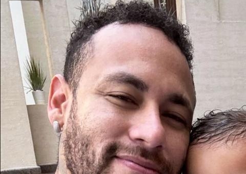 Neymar mostra momento família com Bruna Biancardi e Mavie 