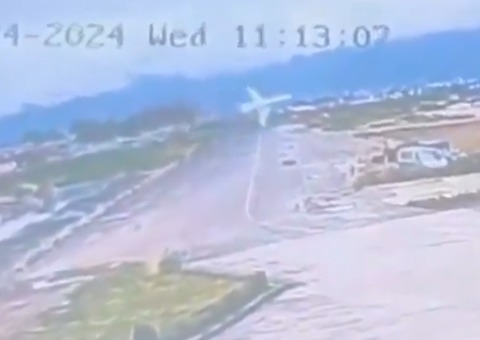 Avião cai e mata 18 no Nepal; vídeo