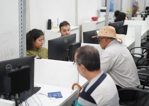 Atendente, motorista e mais: confira as vagas do Sine para esta quinta