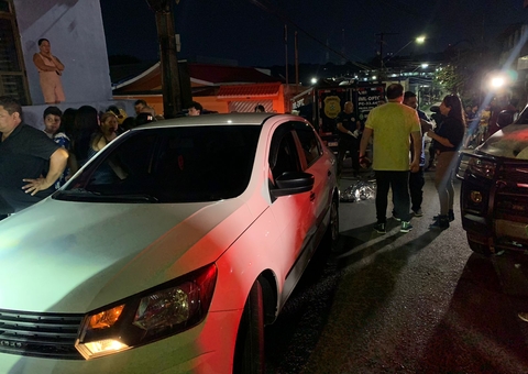 Costureira morre atropelada por carro ao tentar atravessar rua no Petrópolis 