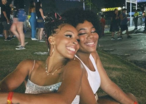 Medalhista olímpica, Lorrane Oliveira presta homenagem a irmã que morreu há 4 meses