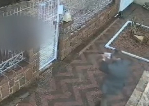 Ex-funcionário tenta atirar contra chefe após demissão e acaba baleado