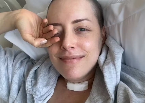 Fabiana Justus recebe alta do hospital após cirurgia 