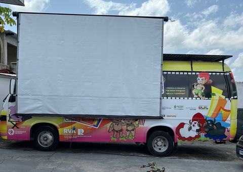 Projeto de cinema itinerante movido a energia solar chega a Manaus