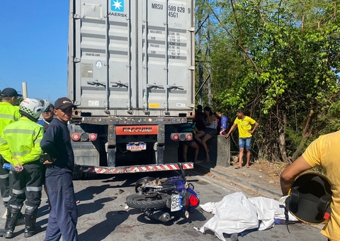 Mototaxista morre em acidente com carreta do Distrito Industrial 
