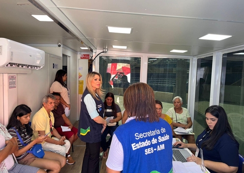 Carreta da Saúde realiza atendimentos em Parintins