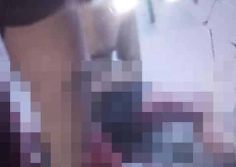 Homem é esfaqueado diversas vezes ao defender amiga do ex-namorado em Manaus