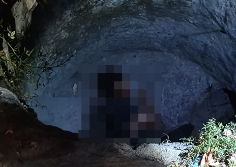 Homem é linchado e jogado dentro de bueiro em Manaus