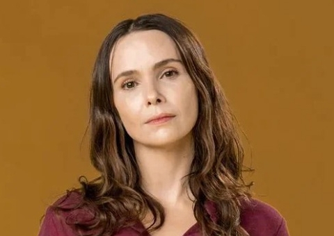 Stalker de Débora Falabella é absolvida pela Justiça