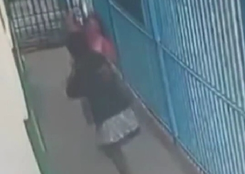 Mulher descobre traição e mata suposta amante do marido com golpes de facão