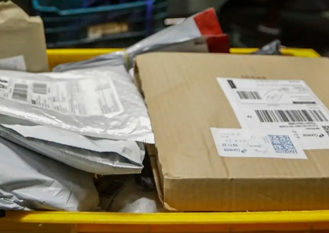 Correios alertam sobre golpe cobrando taxa para retirar encomenda