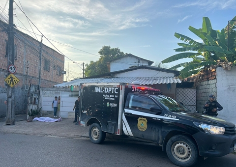 Homem é executado com mais de 20 tiros na frente de beco no Aleixo