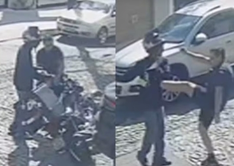 Vídeo: Dono de Porsche agride entregador após discussão 