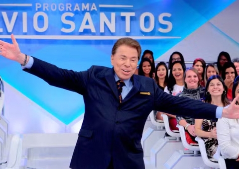 Globo interrompe programação para anunciar morte de Silvio Santos; jornalista chora