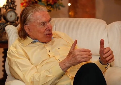 Ex Globo, alérgico a cosméticos e padrinho do primeiro casamento de Íris; saiba curiosidades de Silvio Santos