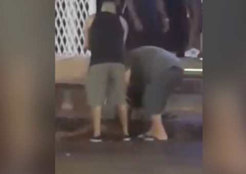 Vídeo: mulher desmaia após ser agredida por segurança em bar