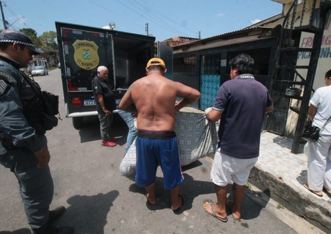 Homem foi visto deixando kitnet antes de jovem ser encontrada morta no Jorge Teixeira