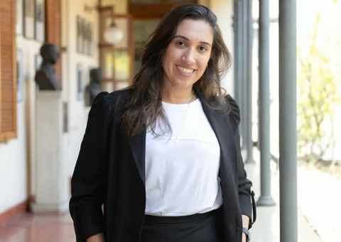 'Acordei com dor de cabeça' diz jovem que teve 2 AVCs em 5 dias 