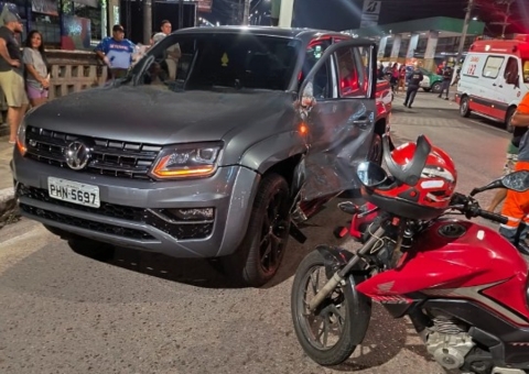 Acidente mata motociclista de app e deixa passageira ferida na Av. Torquato Tapajós