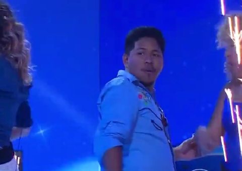 Estrela da Casa: Rodrigo dá tapa na bunda de Gael e recebe advertência da Globo