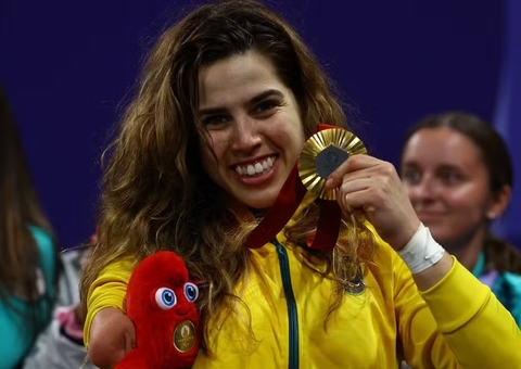  Ana Carolina Silva conquista ouro inédito e Silvana Fernandes garante o bronze