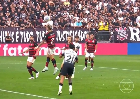 Corinthians vence Flamengo por 2 a 1 pelo Brasileirão