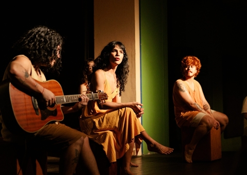 Teatro Gebes Medeiros recebe espetáculo 'Da Silva' nesta terça