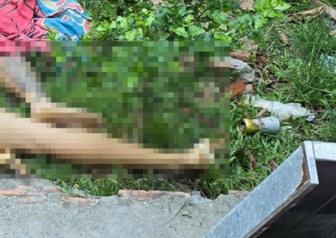 Criminosos invadem casa, arrastam jovem e o executam no quintal em Manaus