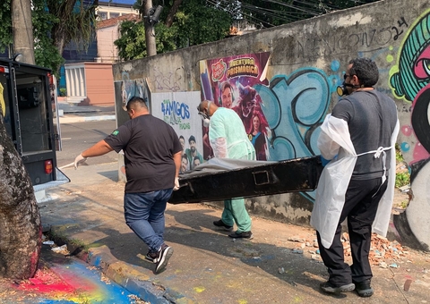 Com perfurações no pescoço, homem é encontrado morto em terreno no Centro