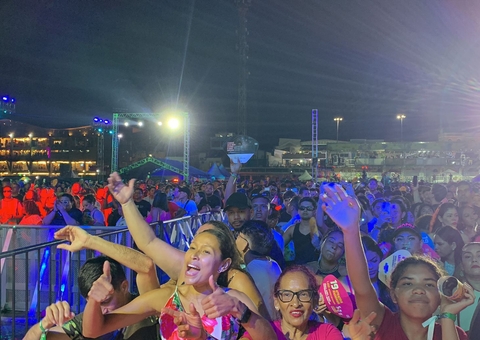 Segunda noite do ‘Passo a Paço’ atraiu público de 105 mil pessoas