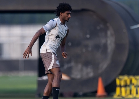 Ramón comanda treino do Corinthians antes de jogo contra o Juventude