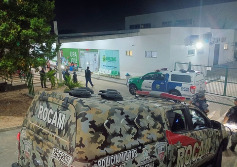 Criminosos atiram contra homem sentado em frente a UPA em Manaus