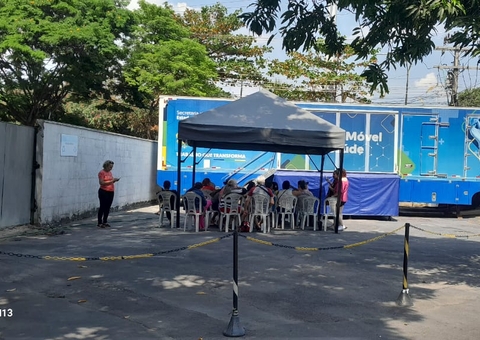 Carreta da Saúde oferece mamografia e ultrassonografia no São José