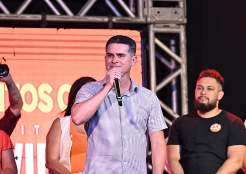 ‘Confio em Deus e na força do povo’, diz David Almeida durante reunião em Manaus