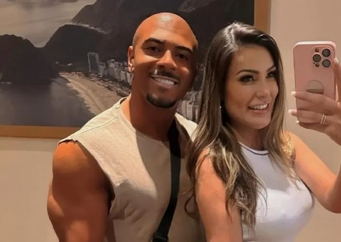 Andressa Urach faz contrato de namoro com ator pornô