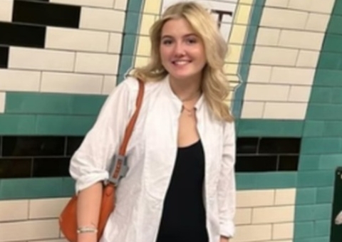 Jovem com cólicas intensas descobre tumor do tamanho de uma laranja