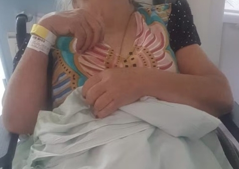 Idosa tem alianças de ouro furtadas durante internação em hospital