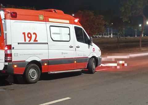 Homem morre ao ser atropelado e arrastado por carro na Avenida das Torres
