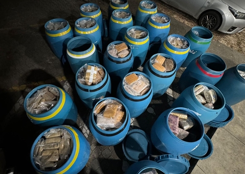 Caminhoneiro de São Paulo é preso com mais de 2 toneladas de drogas em Manaus