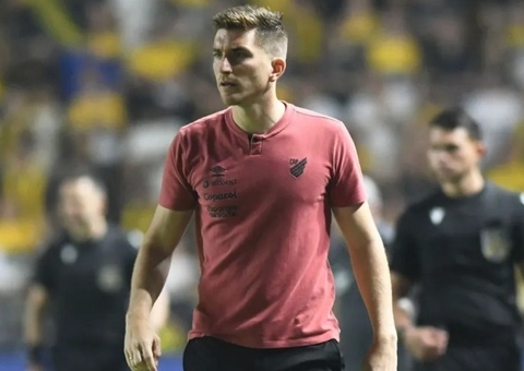 Athletico-PR demite treinador em meio à crise no ano do centenário