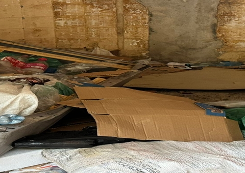 Corpo é encontrado dentro de saco em prédio no centro de Manaus