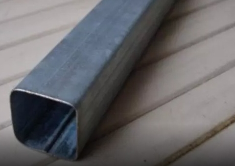 Mulher denuncia marido após ser agredida com barra de ferro na Cachoeirinha